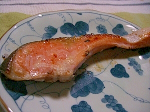 塩麹で　鮭の焼魚