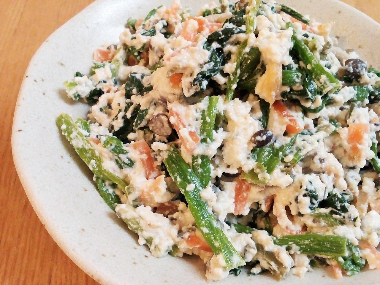 ♪だし醤油で味付け簡単♡ほうれん草と人参の白和え♪