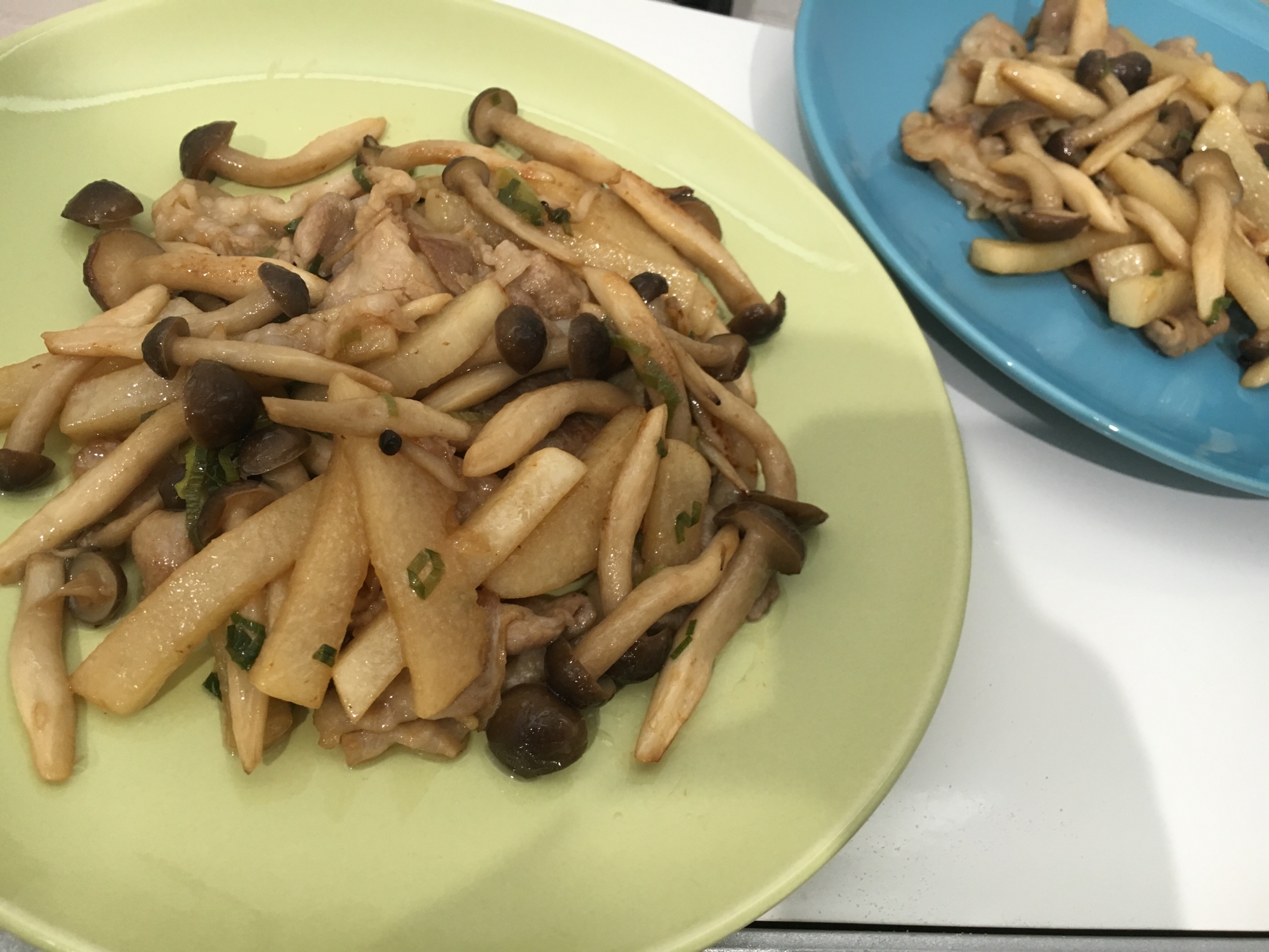 簡単 豚肉としめじと長芋のバターポン酢炒め レシピ 作り方 By Kmama3682 楽天レシピ