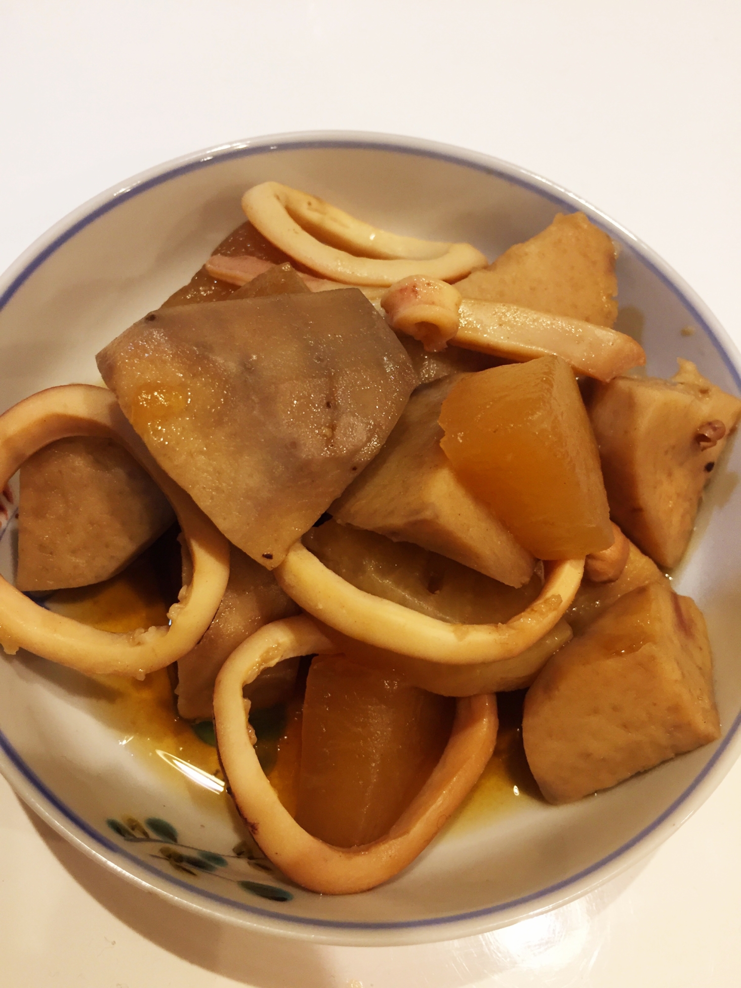 いかと里芋と大根の煮物 レシピ 作り方 By Karu Karumom 楽天レシピ