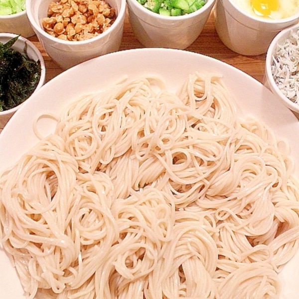 美味しい楽しい 簡単蕎麦つゆと6種の薬味の蕎麦 レシピ 作り方 By Seika A 楽天レシピ 美味しい楽しい 簡単蕎麦つゆと6種の薬味の蕎麦 レシピ 作り方 By Seika A 楽天レシピ