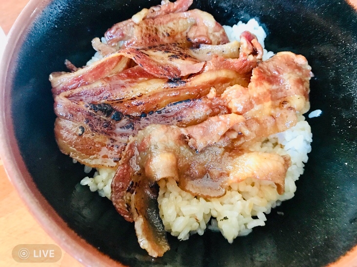 豚丼！豚肉のどんぶり ボリューム