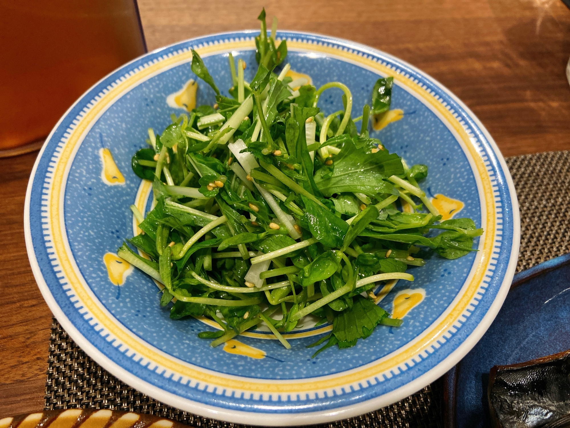 水菜と豆苗のナムル風サラダ