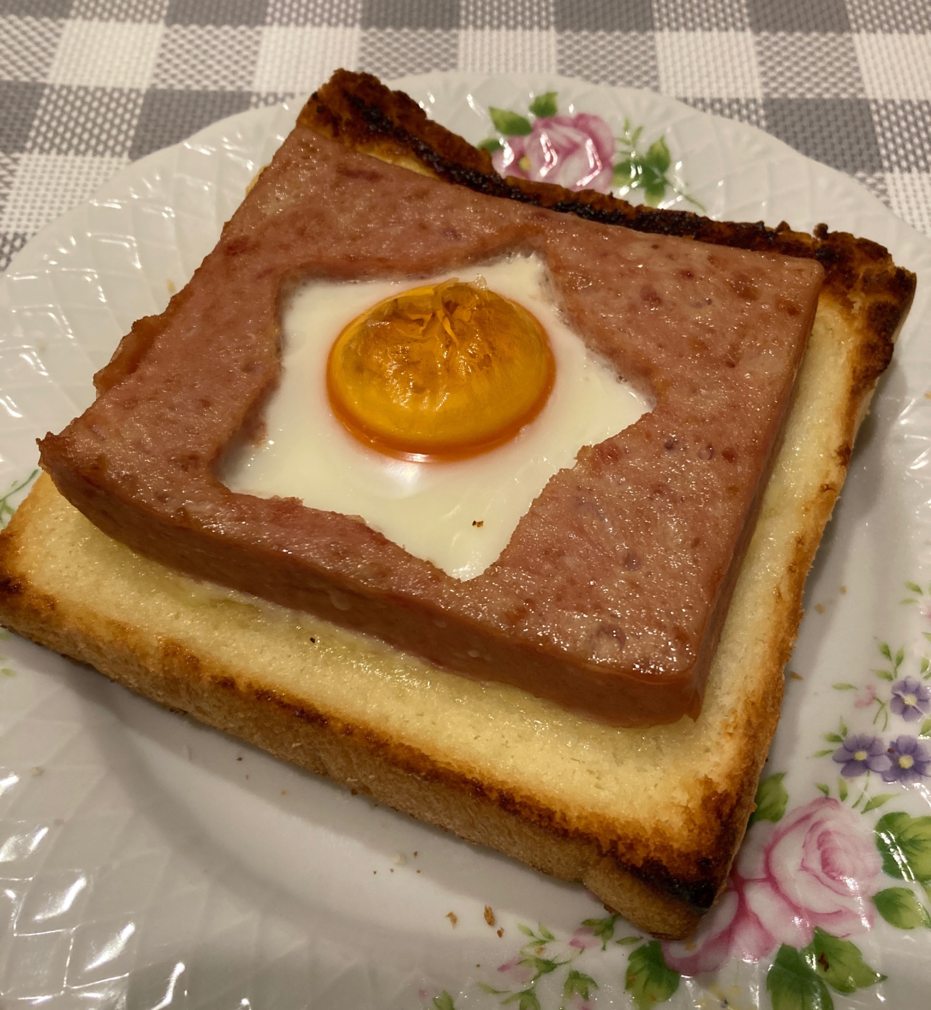 ☆ランチョンミートのエッグトースト☆