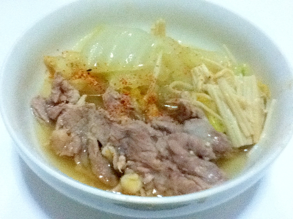 スープがおいしい豚肉と白菜のごま風味鍋