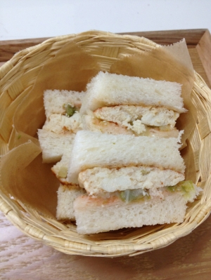 離乳食☆チキンハンバーグサンド