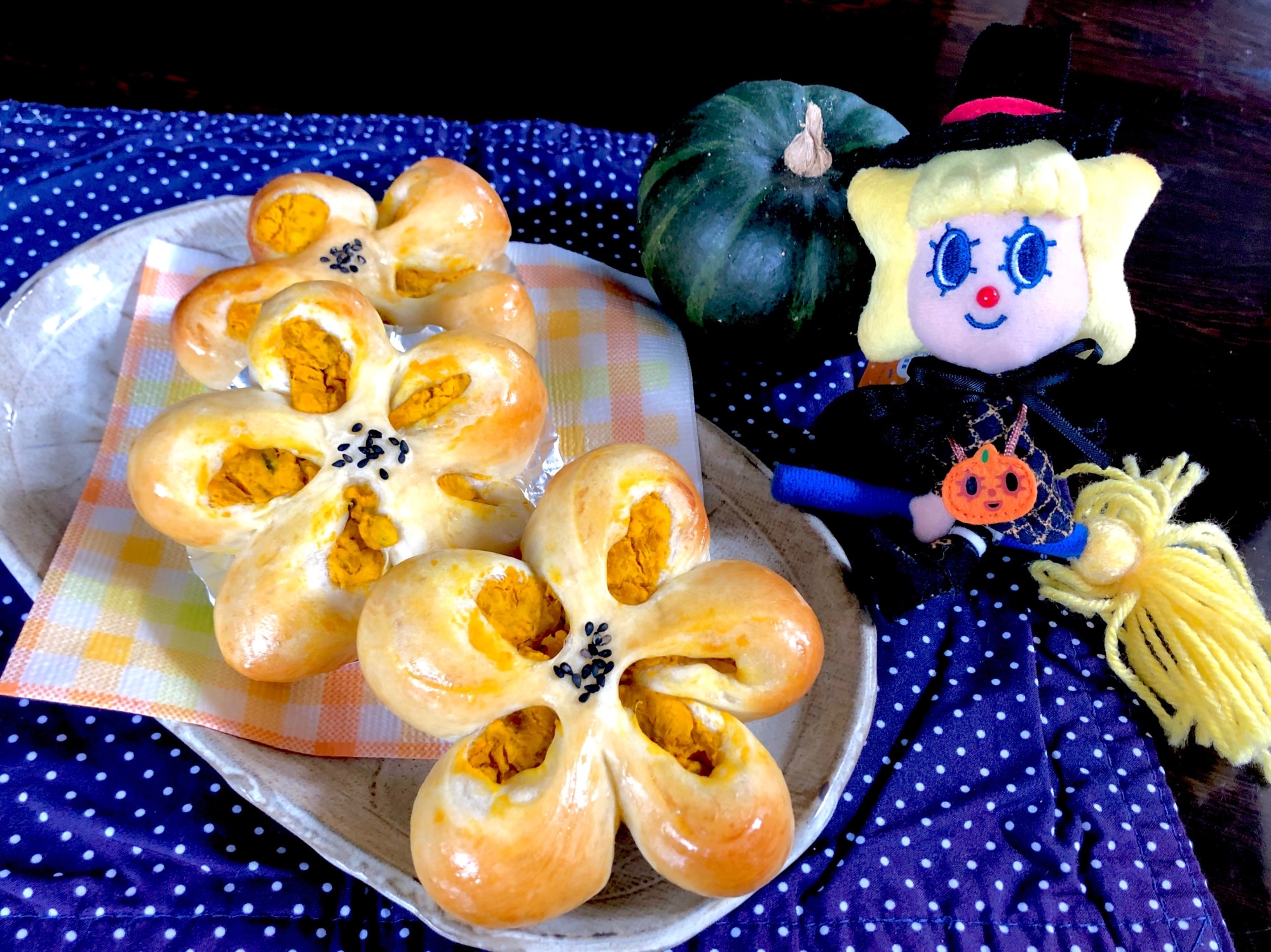 冷蔵で翌日まで発酵 成形簡単 かぼちゃの花形パン レシピ 作り方 By 善ちゃん 楽天レシピ