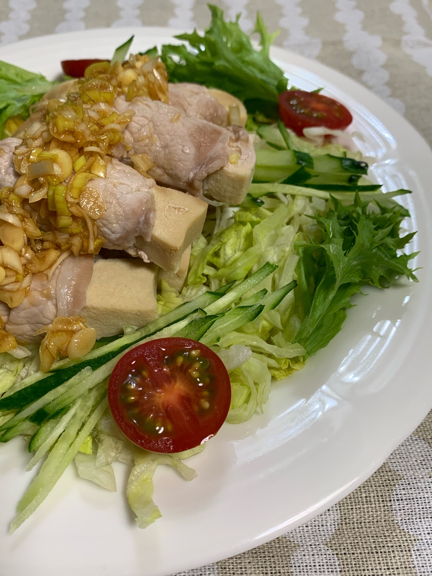 【タンパク質たっぷり】高野豆腐のサラダ