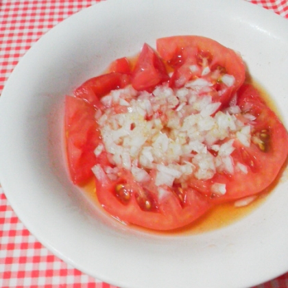 トマトと玉葱のシンプルサラダ♪