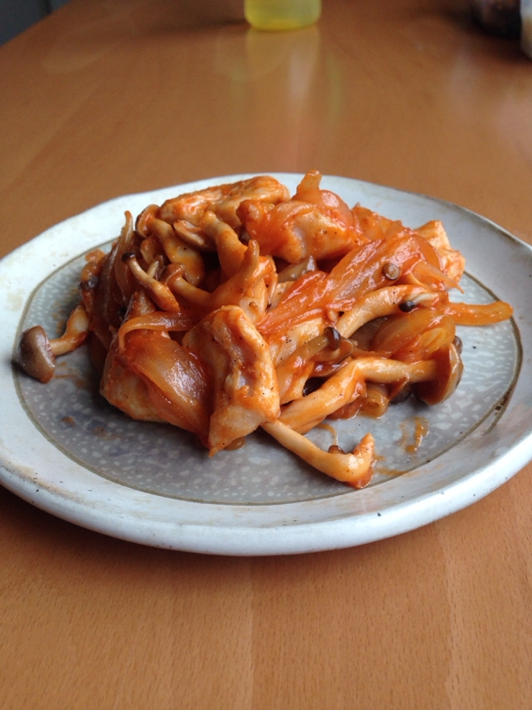 鶏胸肉と玉ねぎとしめじのケチャップ炒め レシピ 作り方 By ちーたまちー 楽天レシピ 鶏胸肉と玉ねぎとしめじのケチャップ炒め レシピ 作り方 By ちーたまちー 楽天レシピ