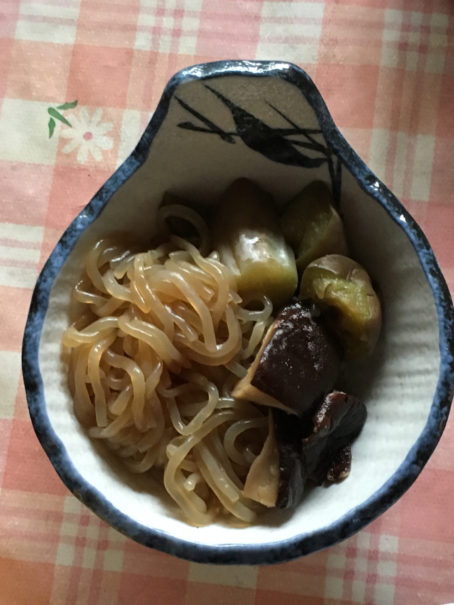 なす、椎茸、糸こんにゃくの煮物