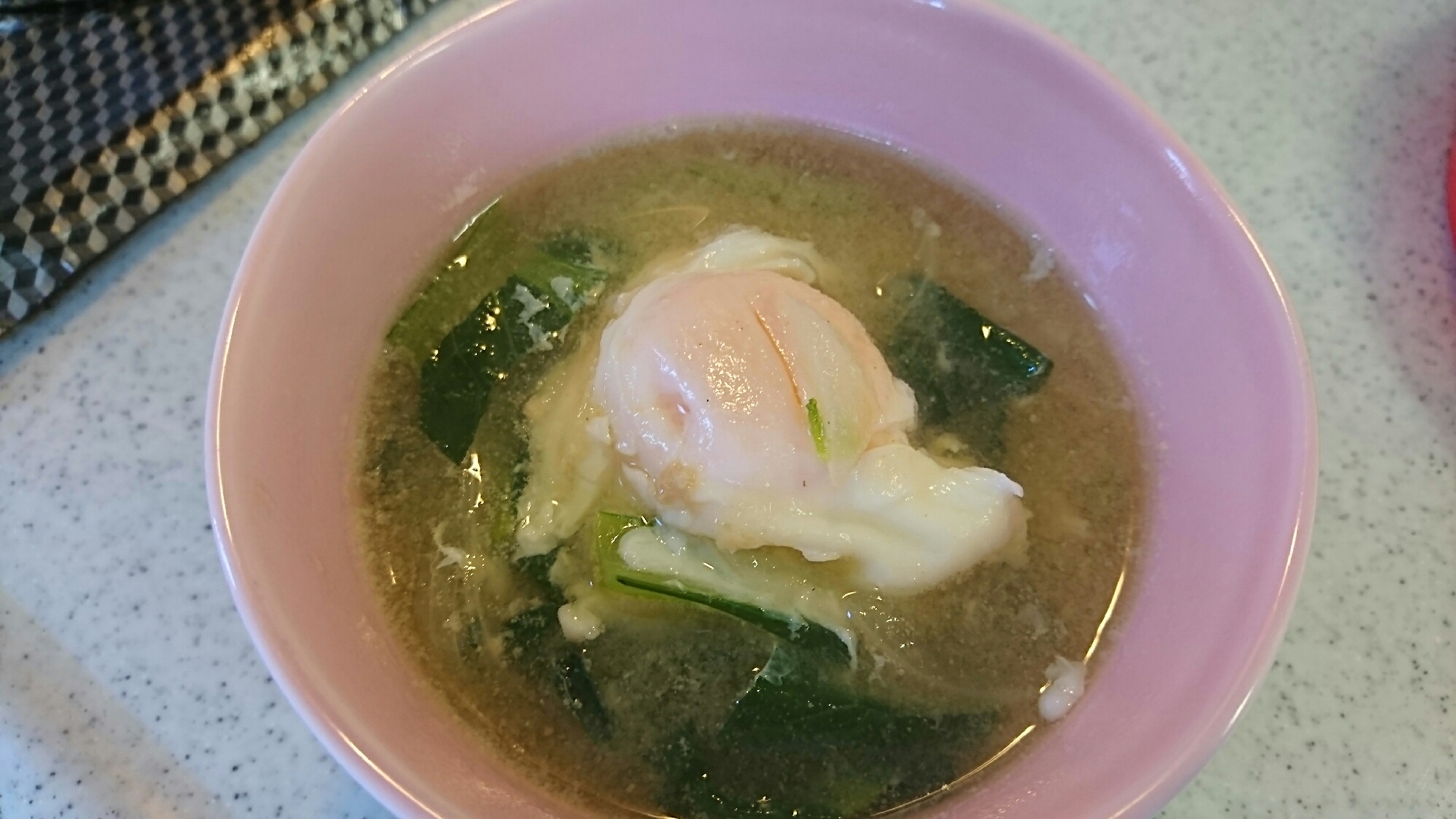 小松菜と玉ねぎの味噌汁(たまご入り)