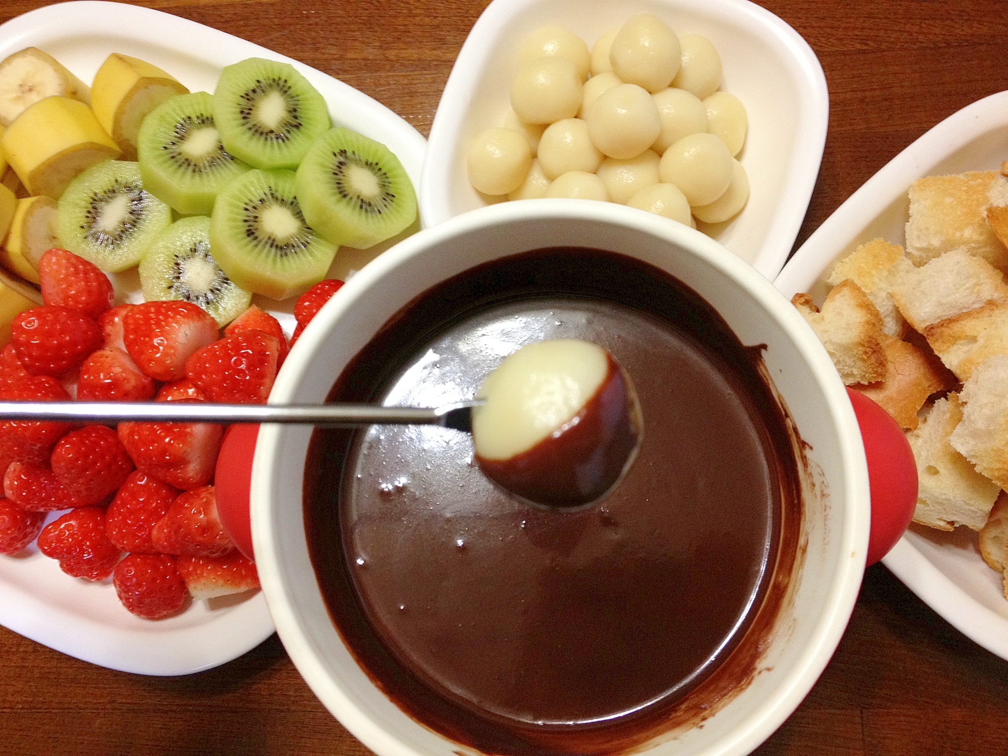 もっちり豆腐団子 チョコフォンデュ レシピ 作り方 By 栗皮茶 楽天レシピ もっちり豆腐団子 チョコフォンデュ レシピ 作り方 By 栗皮茶 楽天レシピ