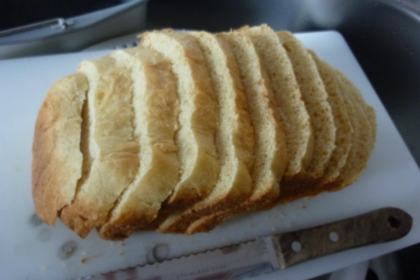 バターロール生地deふんわり食パン (๑◕ܫ￩๑)