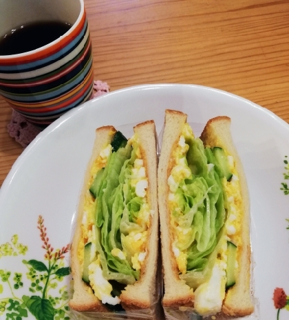 ほっこりたまごにしゃきしゃき野菜ぎっしり生サンド