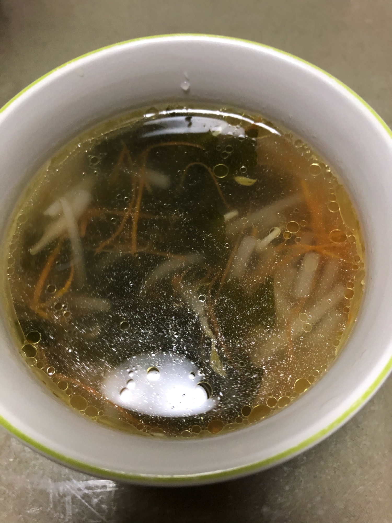 簡単!夏バテ防止サンラータン わかめともやしスープ