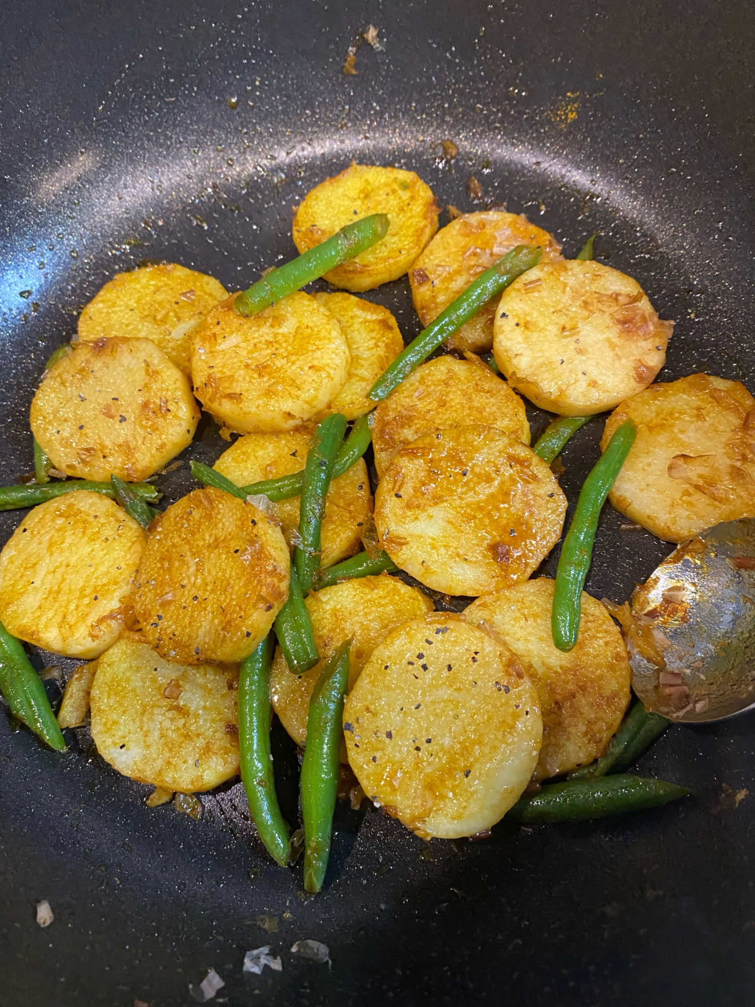 手がかゆくならない❣️長芋のカレー粉醤油ソテー