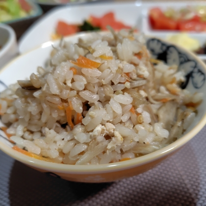 炊飯器De〜ごぼうと豚ひき肉の炊き込みご飯