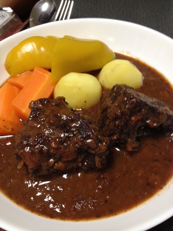 濃厚ソース 牛ほほ肉の赤ワイン煮込み レシピ 作り方 By ほやたろう 楽天レシピ 濃厚ソース 牛ほほ肉の赤ワイン煮込み レシピ 作り方 By ほやたろう 楽天レシピ