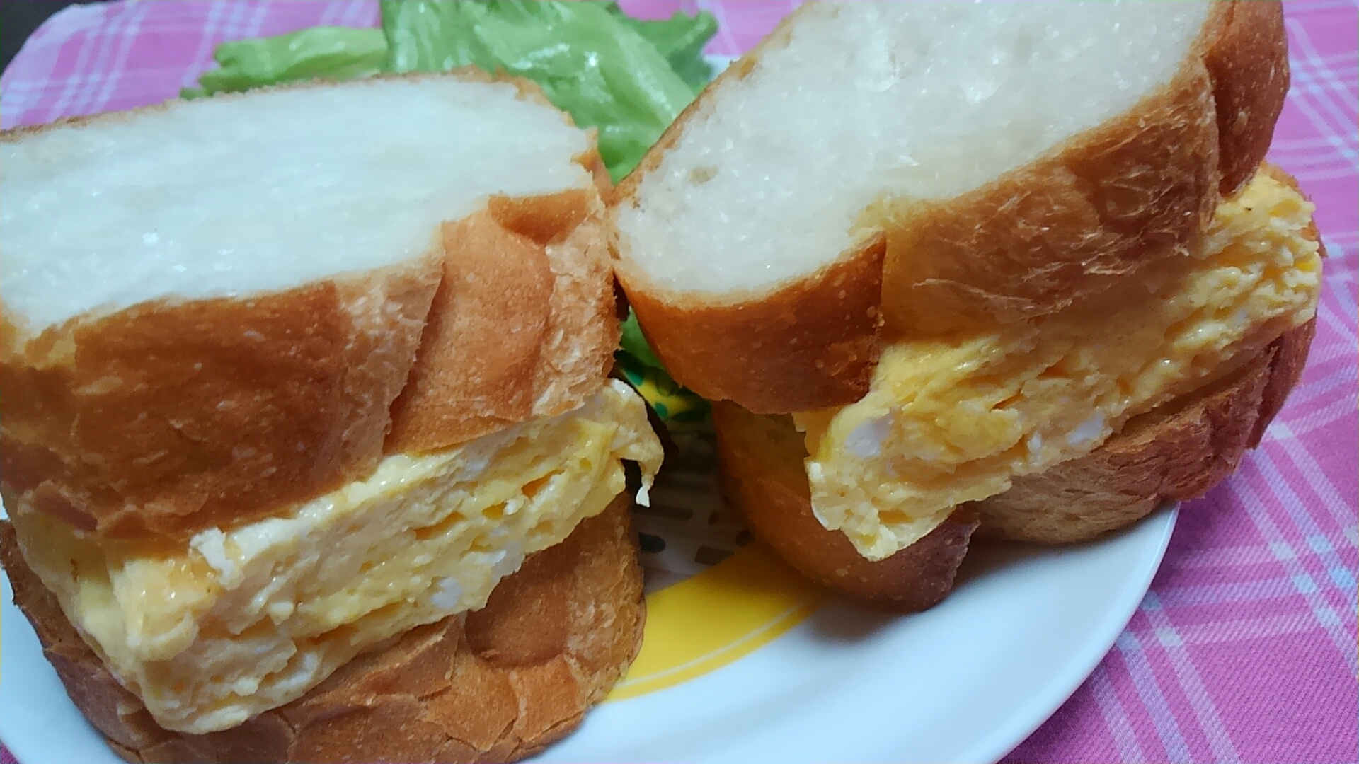 バゲットで厚焼き卵サンド＊