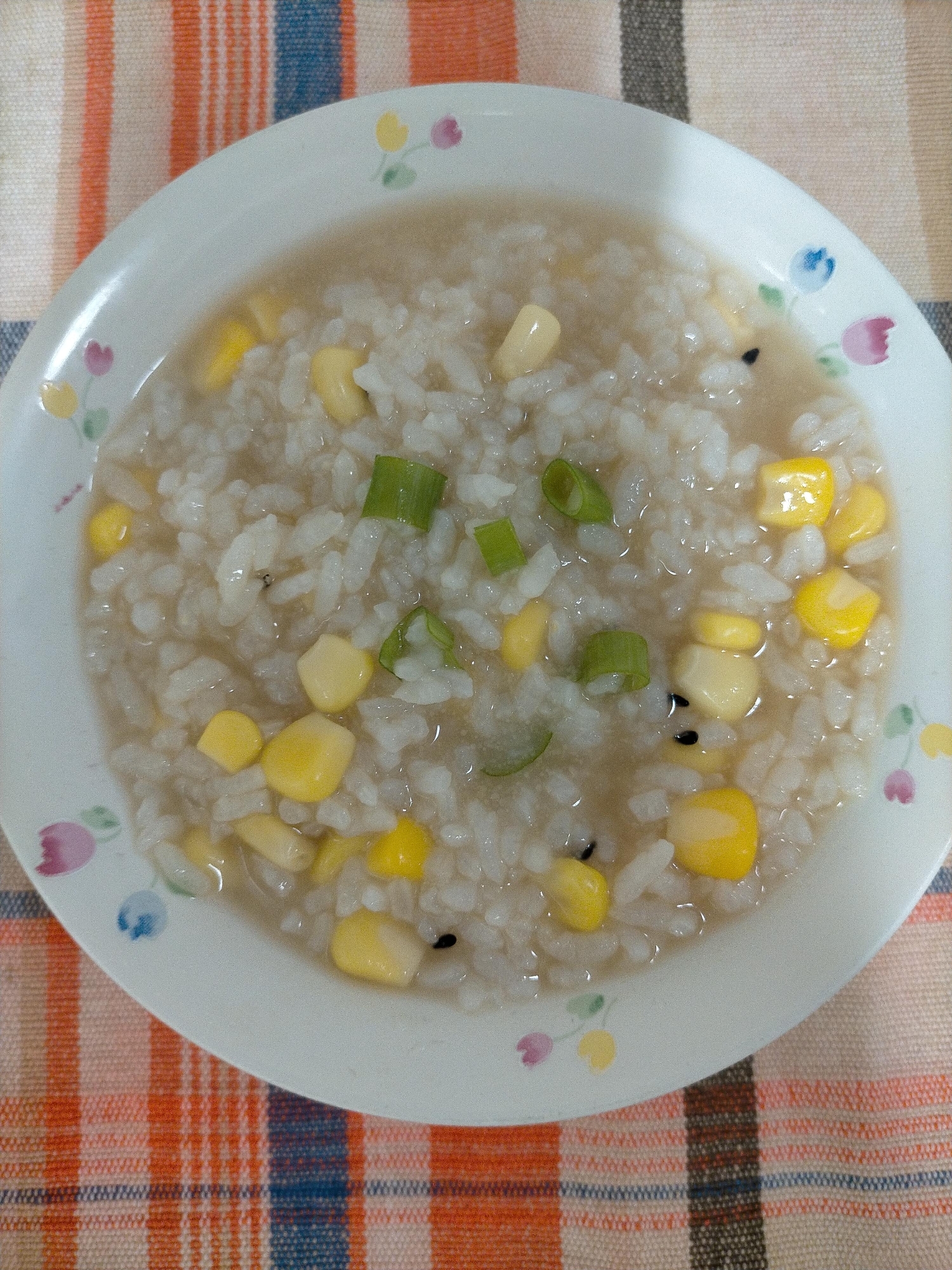 コ―ンとねぎとごまのお茶漬け