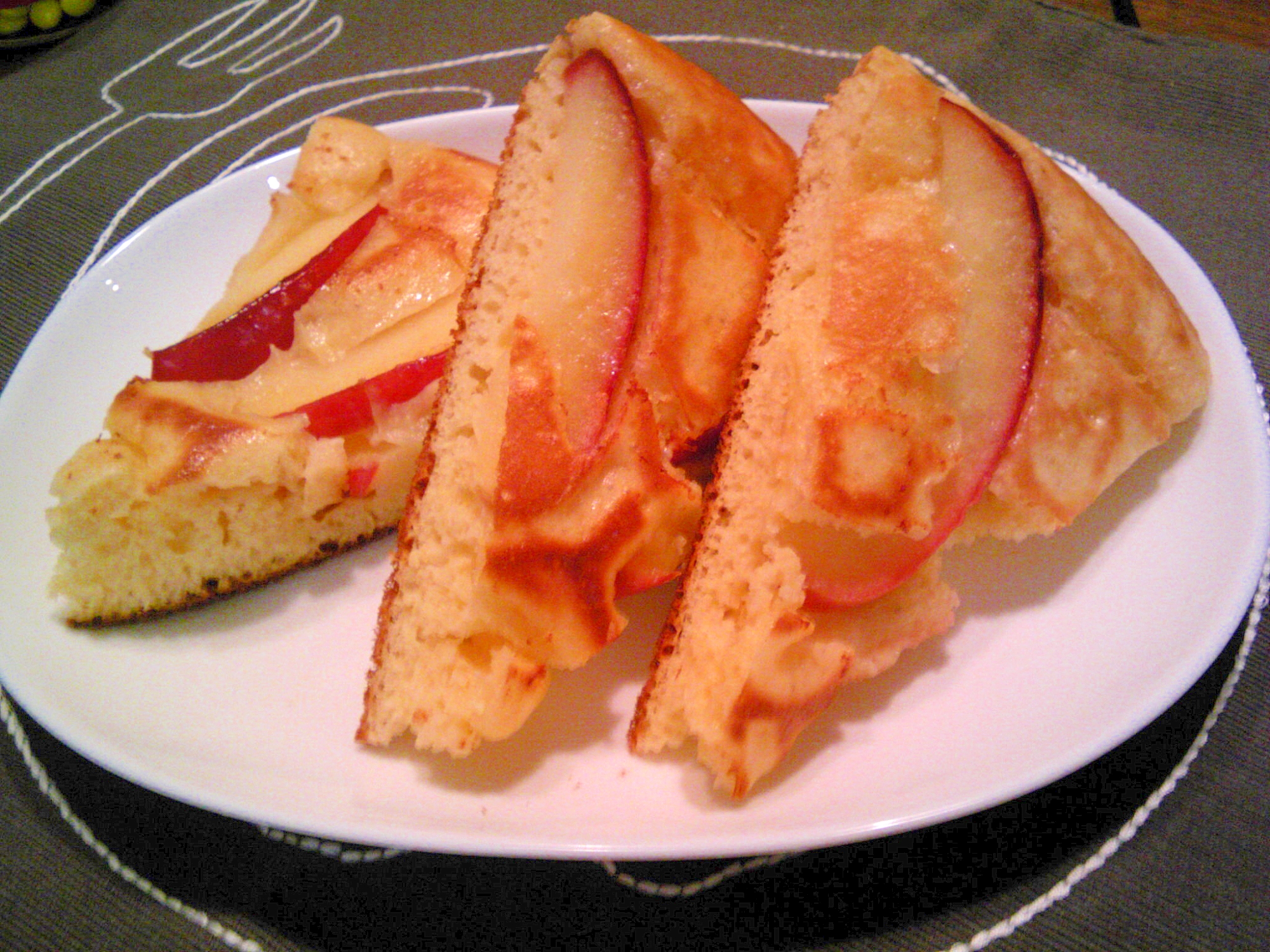 りんごのマヨ・ホットケーキ