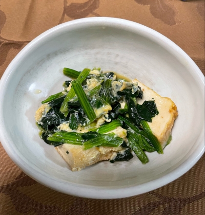 厚揚げとほうれん草で卵とじ