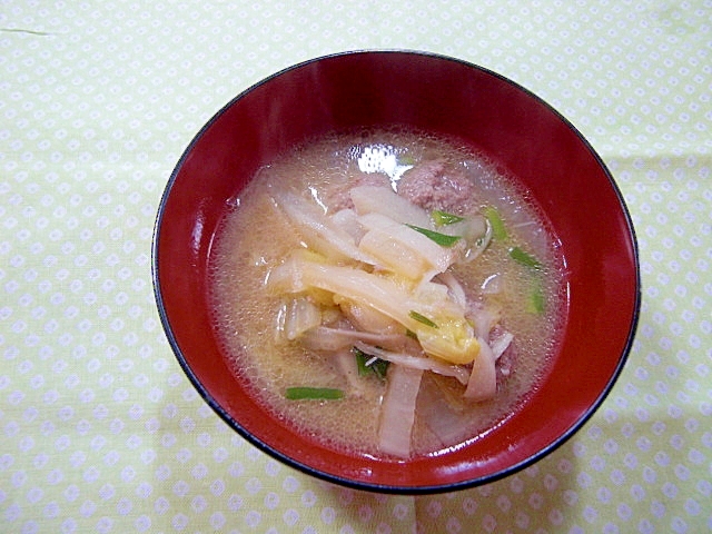 たっぷり野菜と肉団子の味噌汁