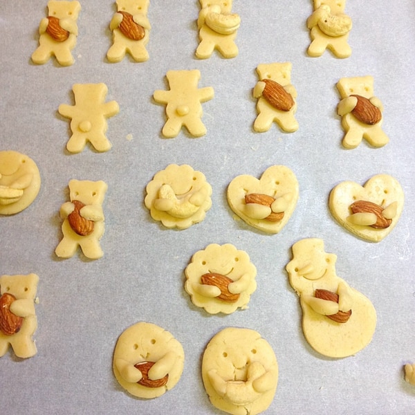 可愛すぎ 専用の型がなくても出来る抱っこクッキー レシピ 作り方 By 小みかん 楽天レシピ 可愛すぎ 専用の型がなくても出来る抱っこクッキー レシピ 作り方 By 小みかん 楽天レシピ