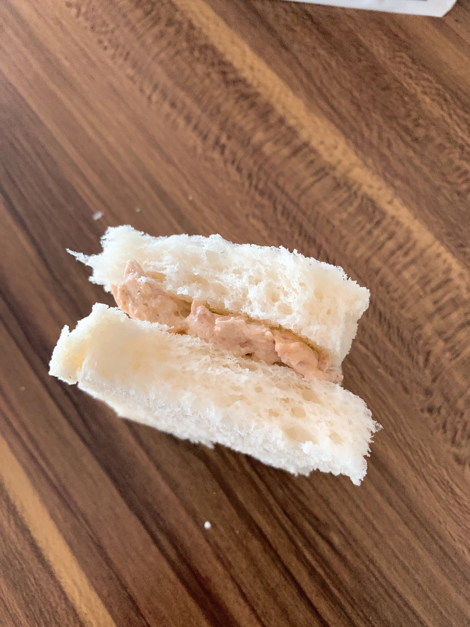 ツナマヨのサンドイッチ