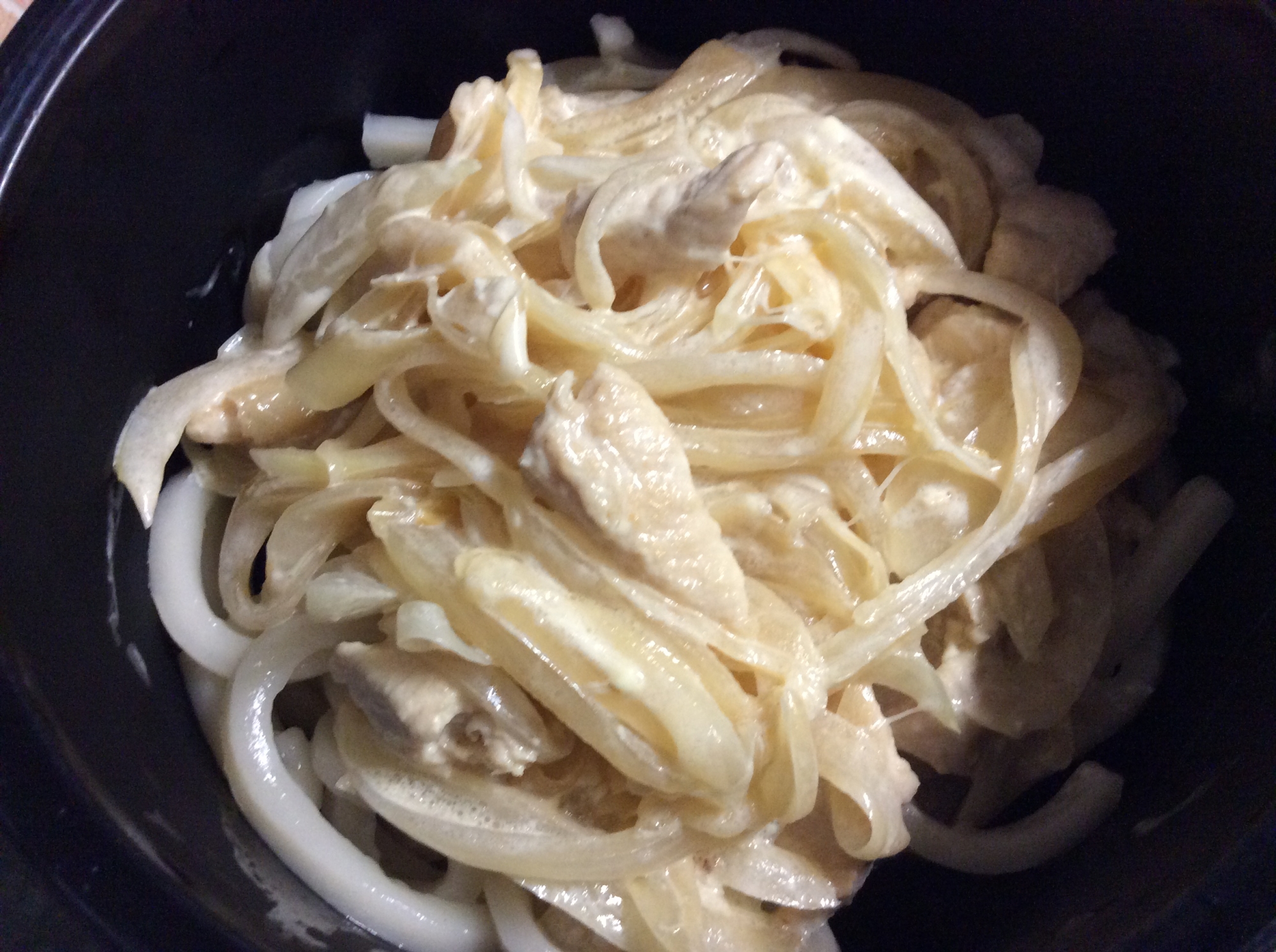 鶏肉と玉ねぎのサッパリレモンマヨうどん