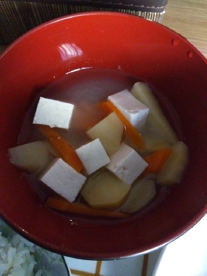 ふかし芋で５分！じゃが芋と豆腐と小松菜の味噌汁♪