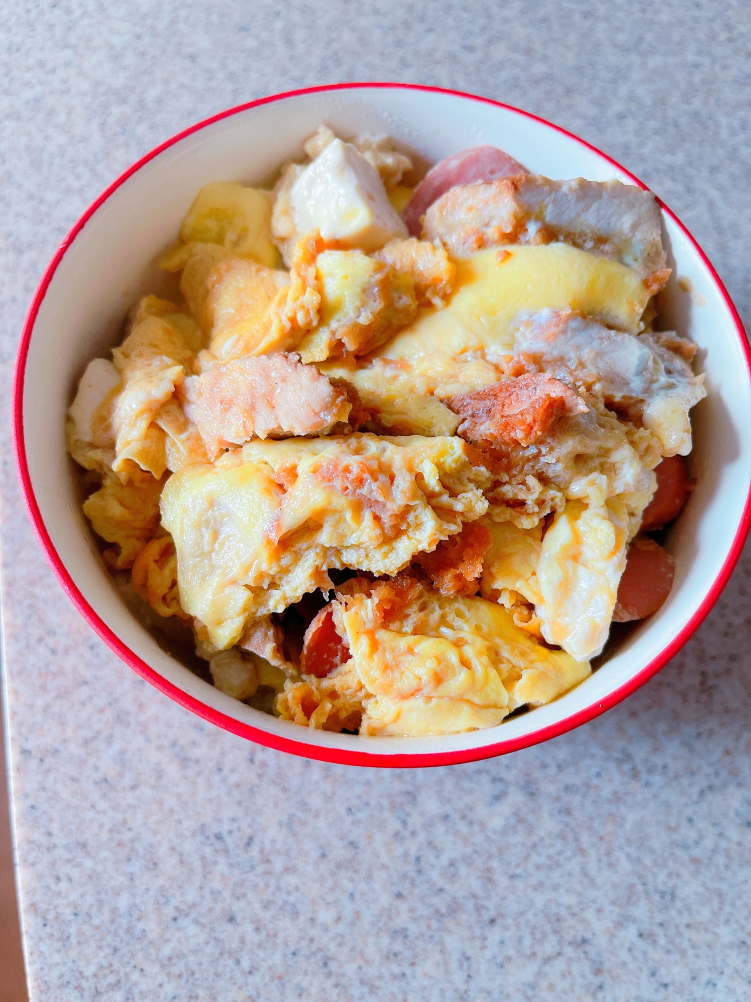 冷蔵庫にある食材で作る✨満腹ふわふわたまご丼¨̮♡