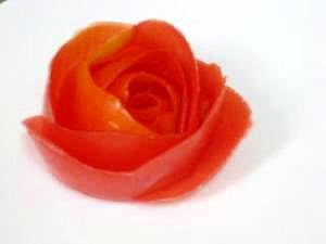 トマトの皮でバラの花 レシピ 作り方 By Ru Say 楽天レシピ