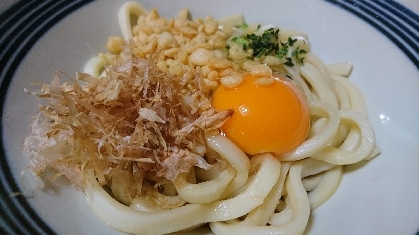 シンプルおいしい。釜玉うどん。