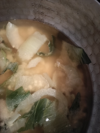 チンゲン菜の味噌汁