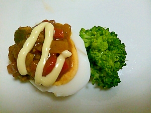 お弁当に残り物を美味しく♪ゆで卵カレーマヨのせ