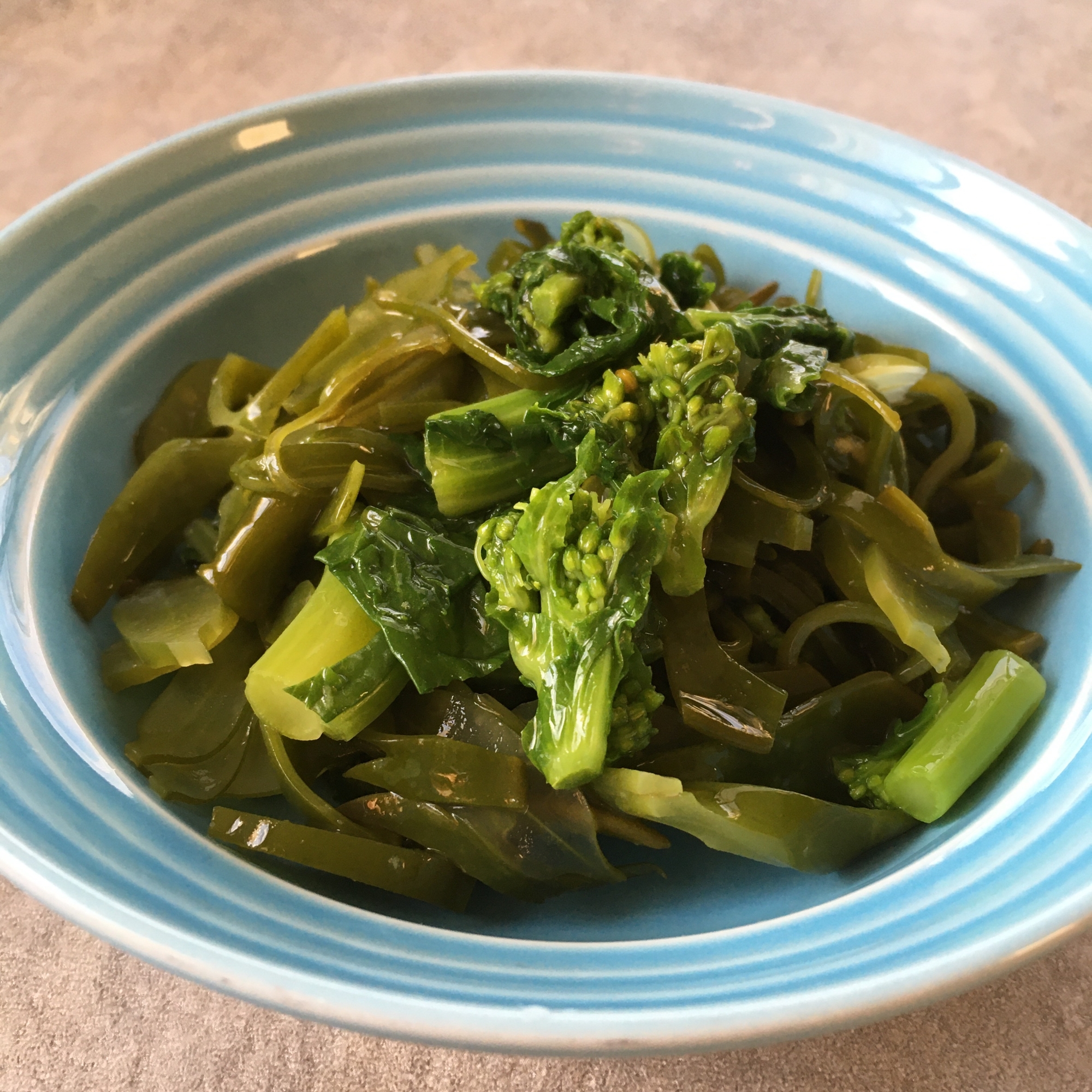 春の香♪めかぶと菜花の和え物♪