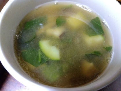 小松菜と舞茸の味噌汁
