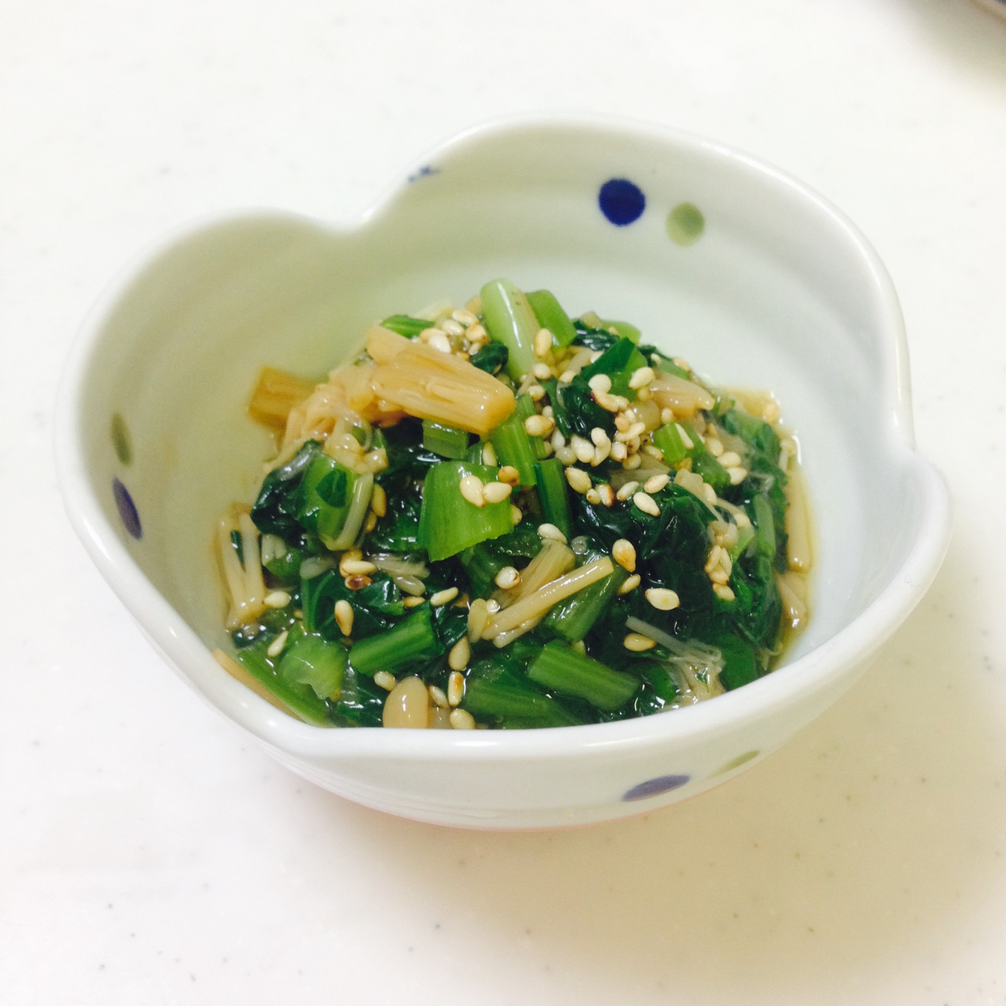 離乳食完了期 鉄分補給 小松菜のなめたけ和え レシピ 作り方 By たぐはる６０６３ 楽天レシピ