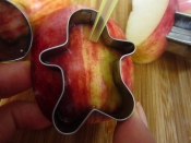 型抜きで りんごの飾り切り レシピ 作り方 By あいちゃんkobe 楽天レシピ 型抜きで りんごの飾り切り レシピ 作り方 By あいちゃんkobe 楽天レシピ