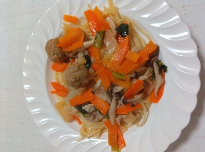 お鍋が残ったものの、ご飯が無くて困っていたので助かりました！
意外な組み合わせでしたが美味しかったです(^^)
ありがとうございました！