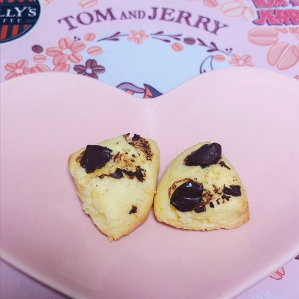 ココナッツ香るチョコ入り♡ぶさいくスコーン