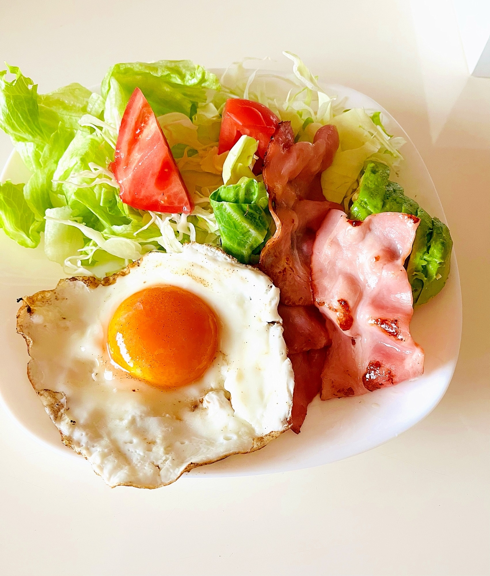 朝食に！野菜たっぷりベーコンエッグ レシピ・作り方 by hamupi-ti-zu