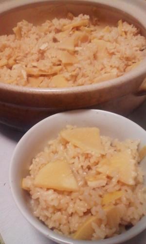 土鍋で 簡単たけのこごはん レシピ 作り方 By Tekonani 楽天レシピ 土鍋で 簡単たけのこごはん レシピ 作り方 By Tekonani 楽天レシピ