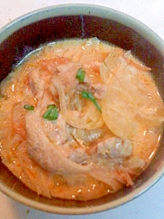 鶏肉とトマトの春雨スープ