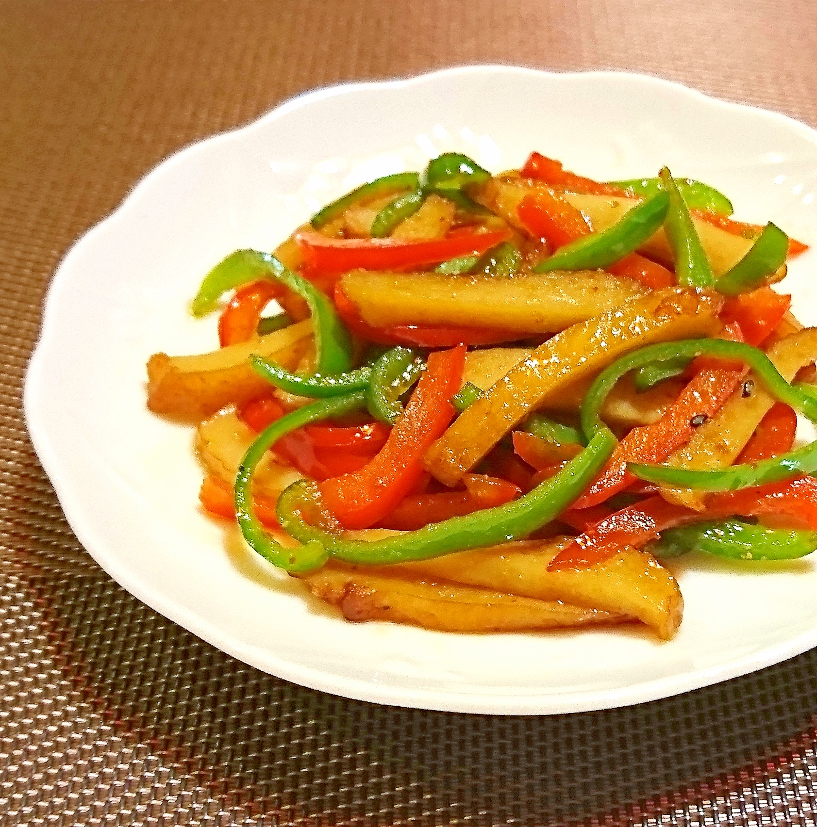 さつま揚げとパプリカとピーマンの七味炒め レシピ 作り方 By メリッコ 楽天レシピ さつま揚げとパプリカとピーマンの七味炒め レシピ 作り方 By メリッコ 楽天レシピ