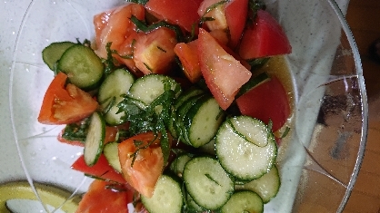 サッパリしていてとても美味しかったです。
夏にピッタリなサラダですね
また作りたいと思います。