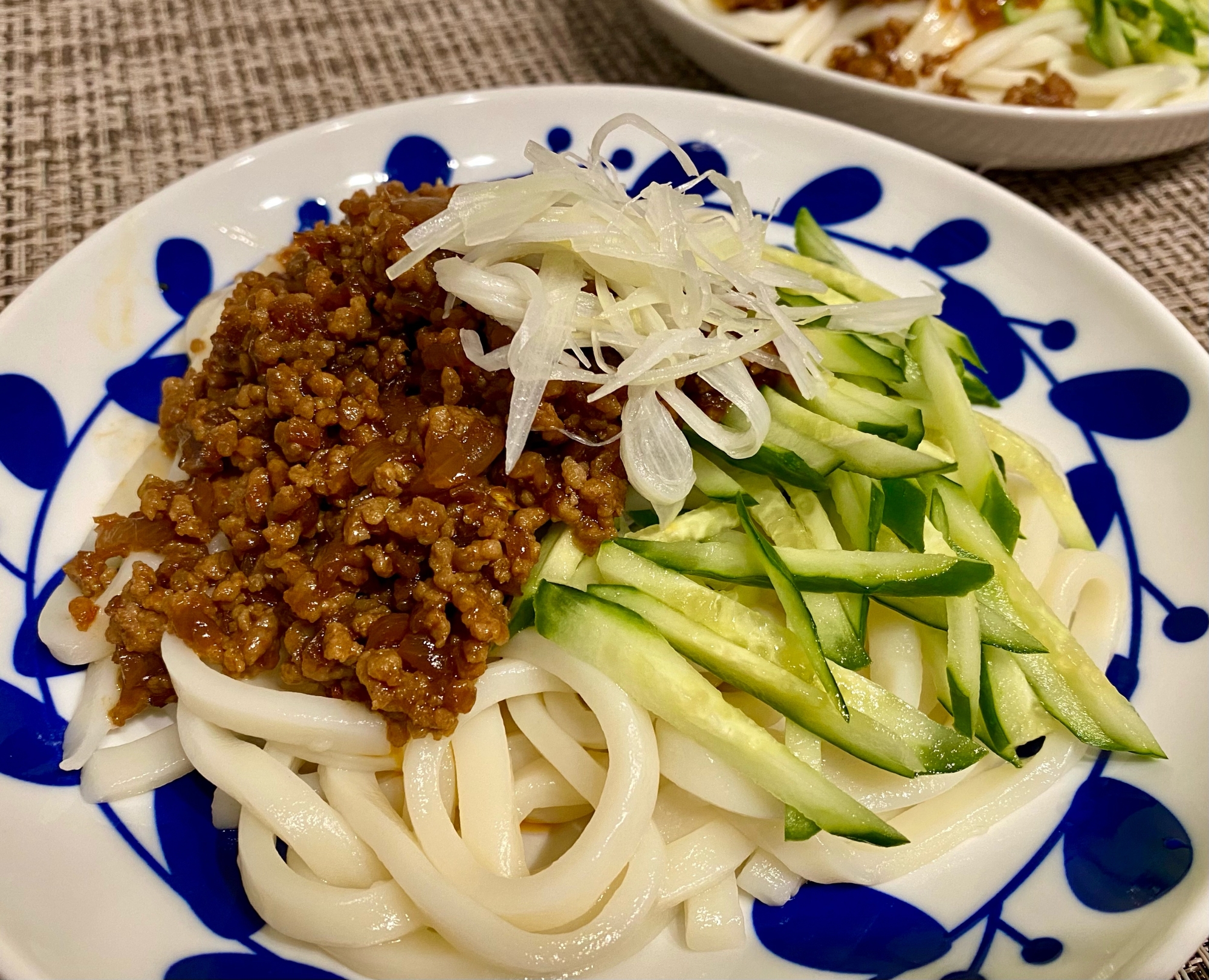 焼き肉のタレでジャージャーうどん♡