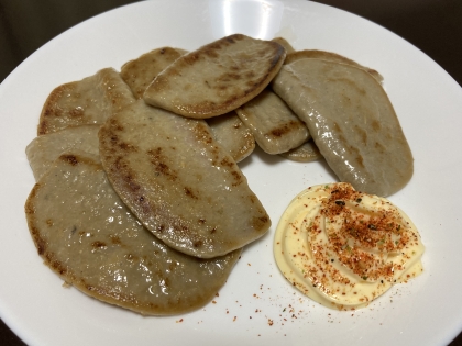 簡単！ごま油香る！焼き黒はんぺんのおつまみ